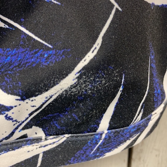 Fabletics Sports Bra Top - Picture 6 of 6